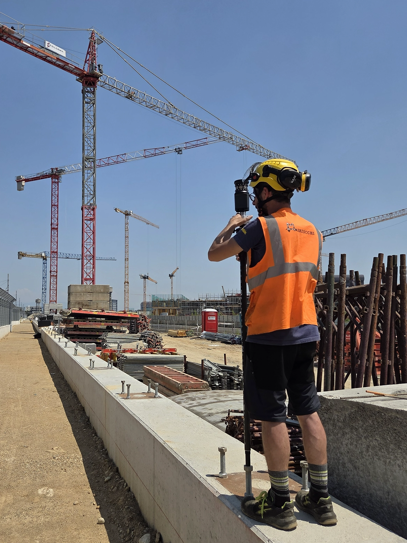 Tracciamento topografico in cantiere